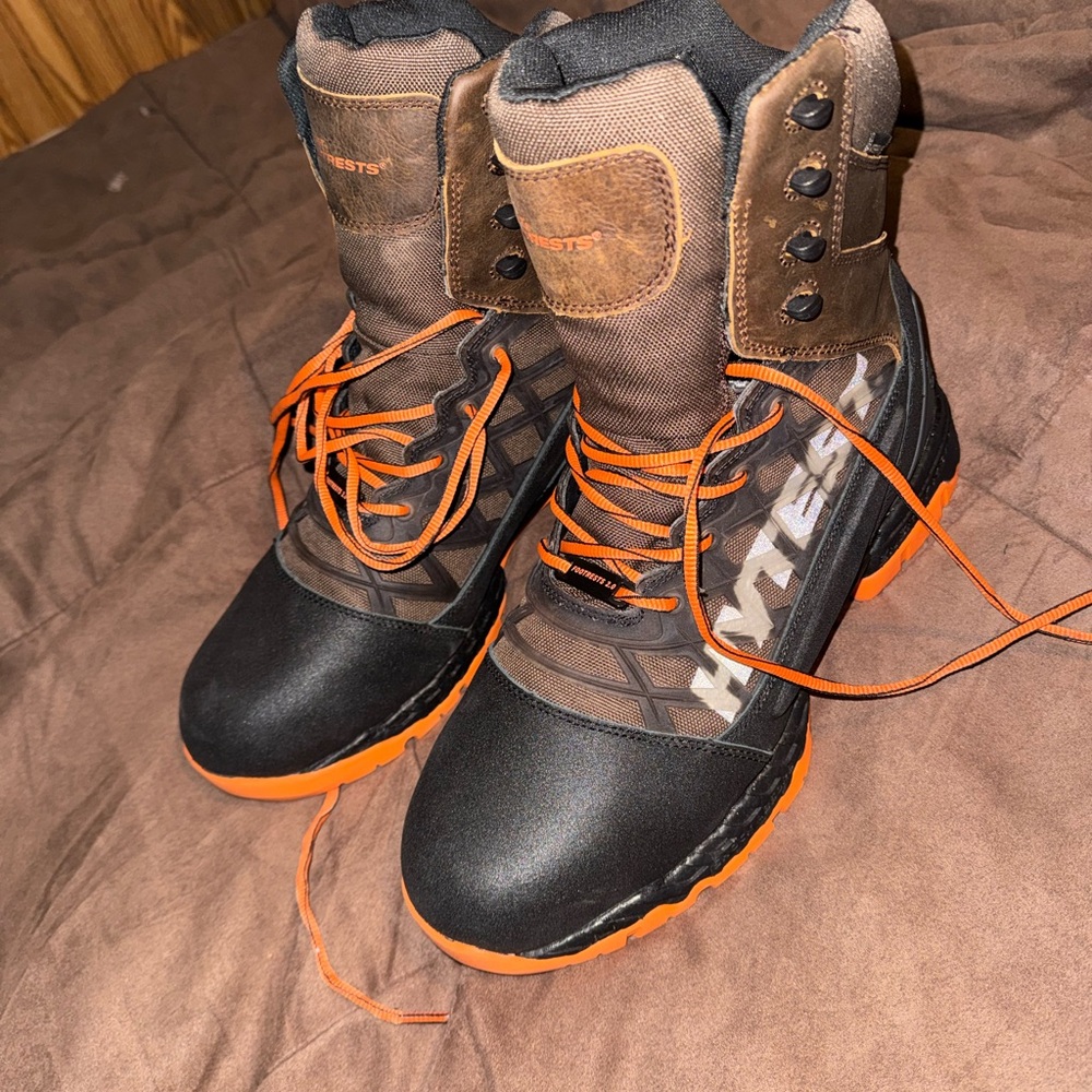 Hytest Footrests 2.0 Men’s Steel toe work boots - Retail $250